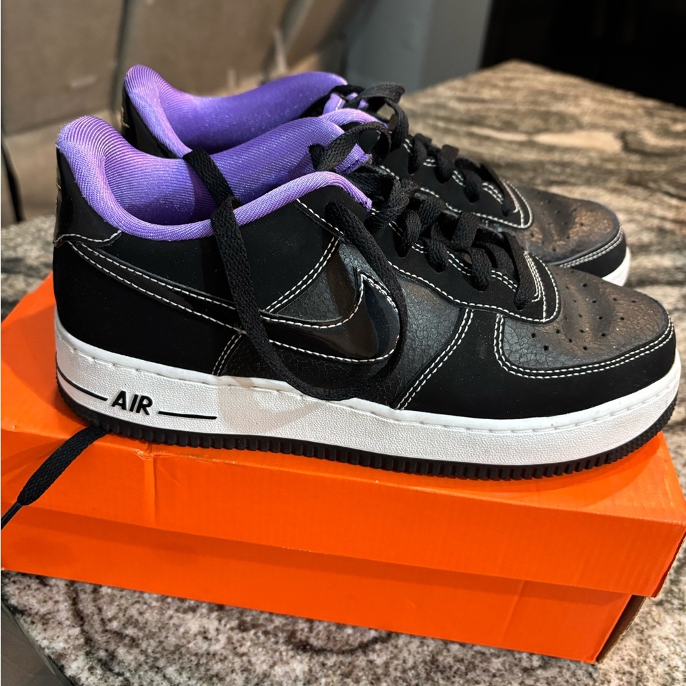 Nike Kids Black and Purple Sneakers